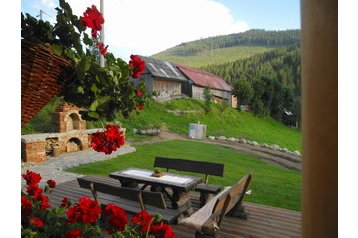 Eslovaquia Chata Ždiar, Exterior